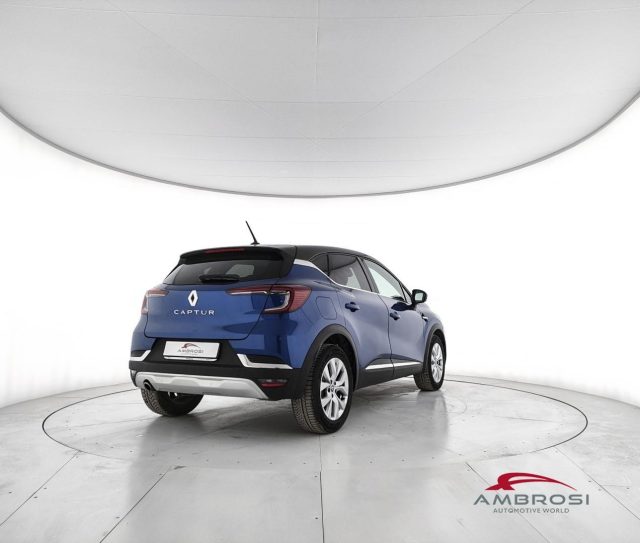 RENAULT Captur usata 2