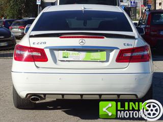 MERCEDES-BENZ E 220 usata, con Chiusura centralizzata