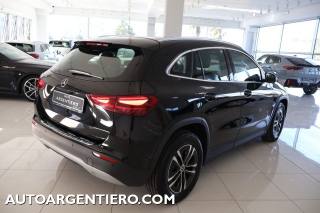 MERCEDES-BENZ GLA 180 usata, con Sensori di parcheggio anteriori