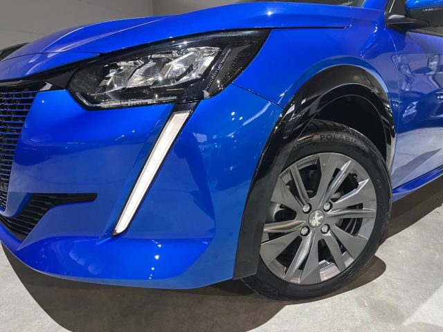 PEUGEOT 208 usata, con Boardcomputer