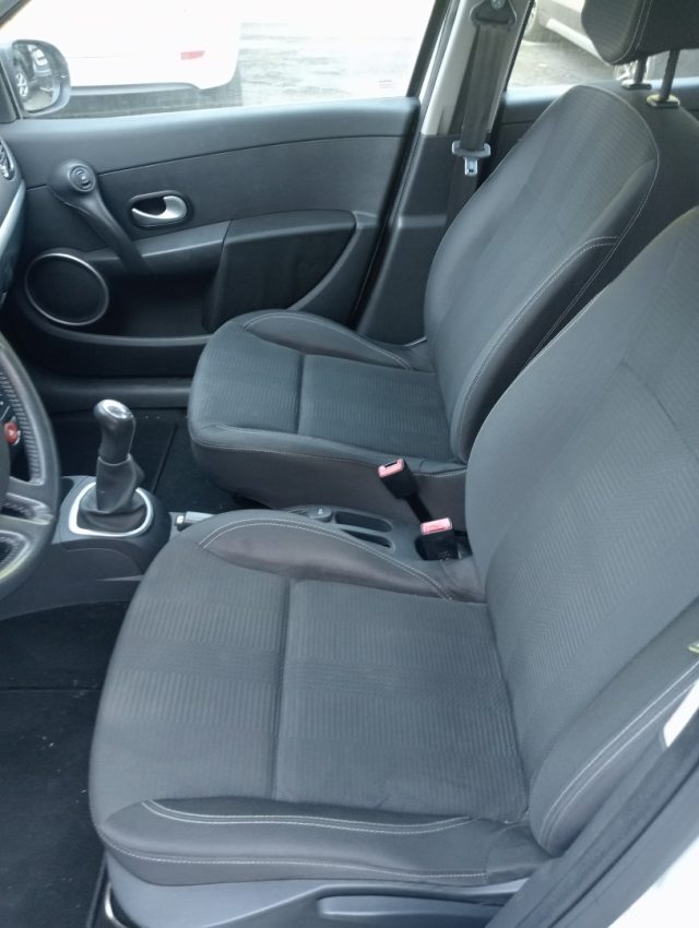 RENAULT Clio usata, con Servosterzo