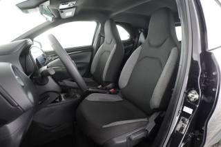 TOYOTA Aygo X usata 7
