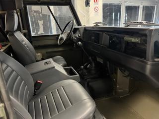 LAND ROVER Defender usata 9