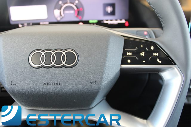 AUDI Q3 usata, con Sensori di parcheggio posteriori