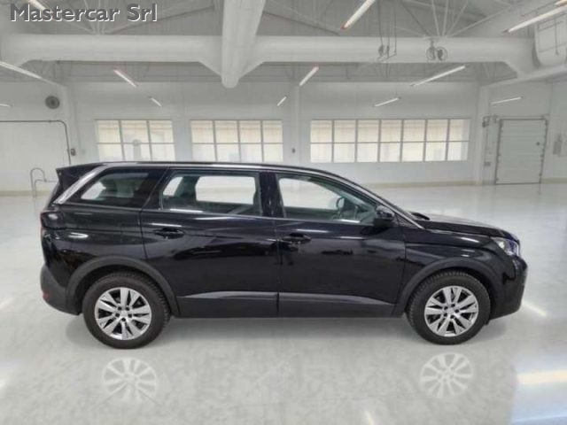 PEUGEOT 5008 usata, con Alzacristalli elettrici