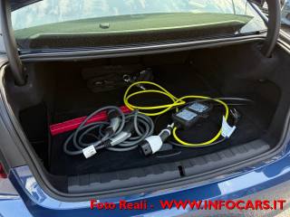 BMW 330 usata, con USB