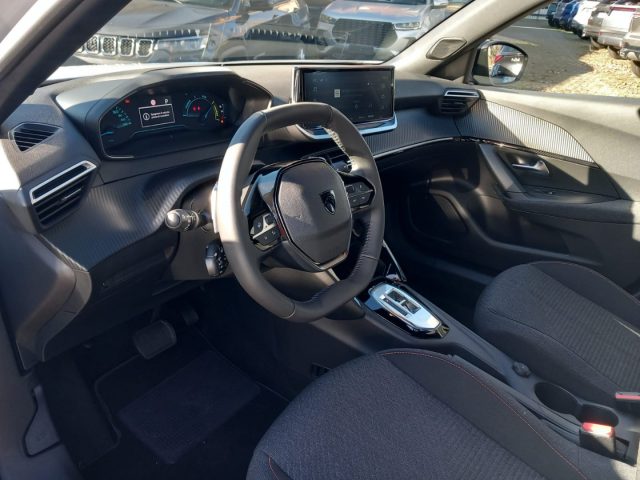 PEUGEOT 2008 usata, con Fari LED