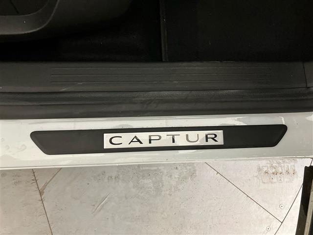 RENAULT Captur usata 26