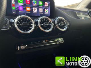 MERCEDES-BENZ GLA 180 usata, con Park Distance Control