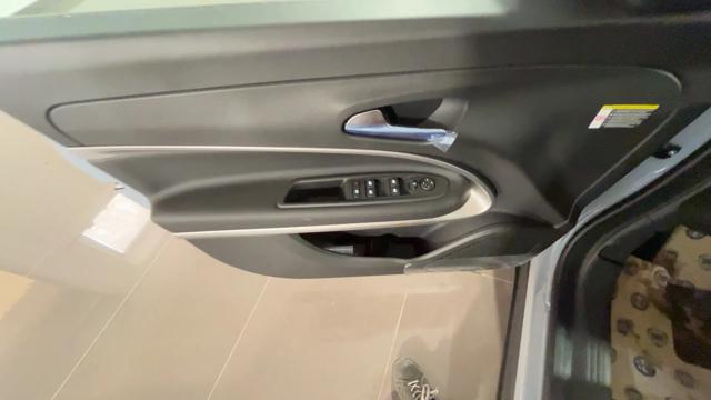JEEP Avenger usata, con Park Distance Control