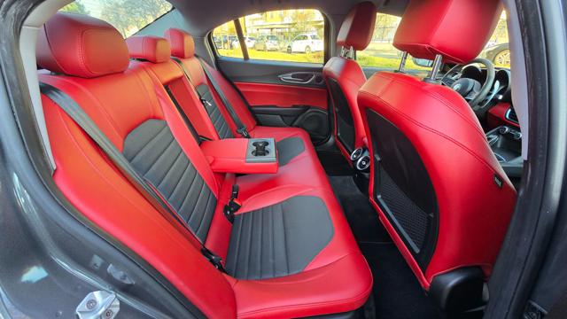 ALFA ROMEO Giulia usata, con Volante in pelle