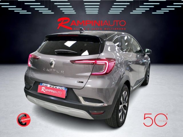 RENAULT Captur usata 8