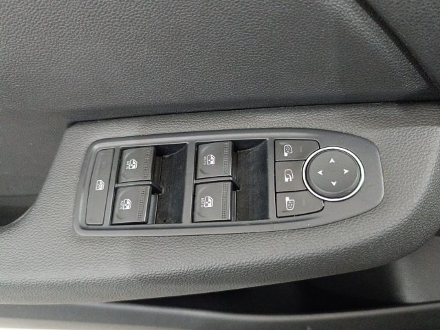 RENAULT Clio usata, con Sensori di parcheggio posteriori