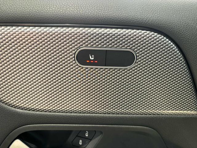 MERCEDES-BENZ GLA 180 usata, con Touch screen