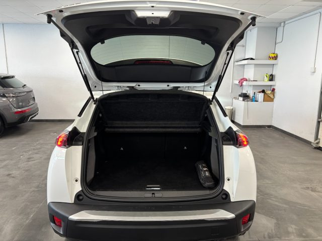 PEUGEOT 2008 usata, con Park Distance Control