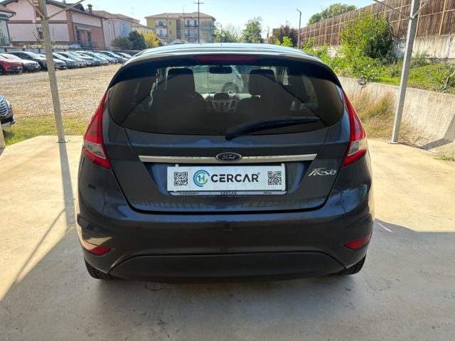 FORD Fiesta usata, con Autoradio