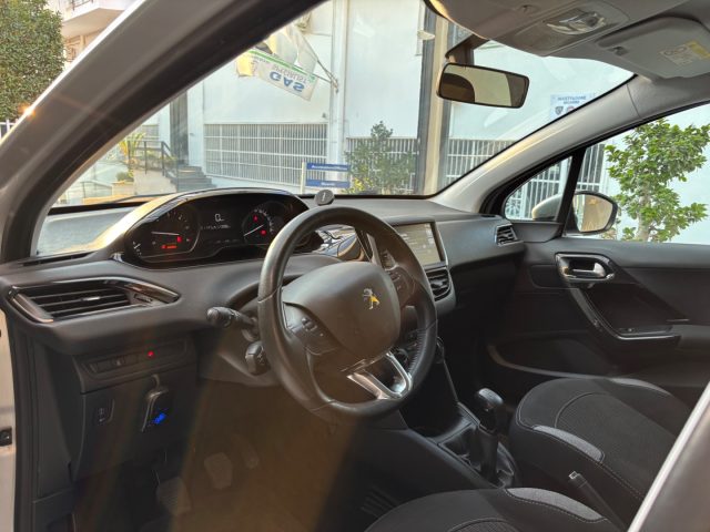 PEUGEOT 208 usata, con Touch screen