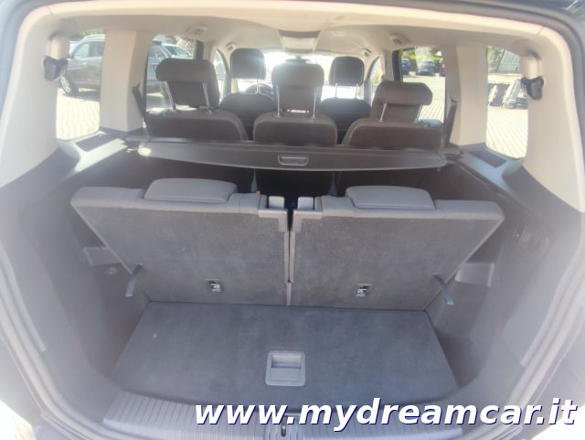 VOLKSWAGEN Touran usata 20