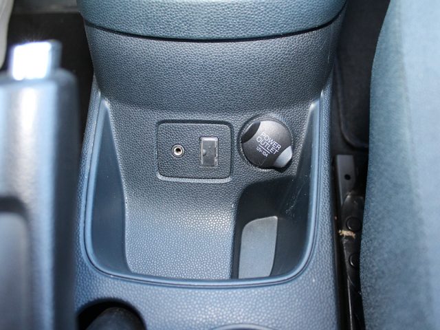 FORD Fiesta usata, con Bluetooth