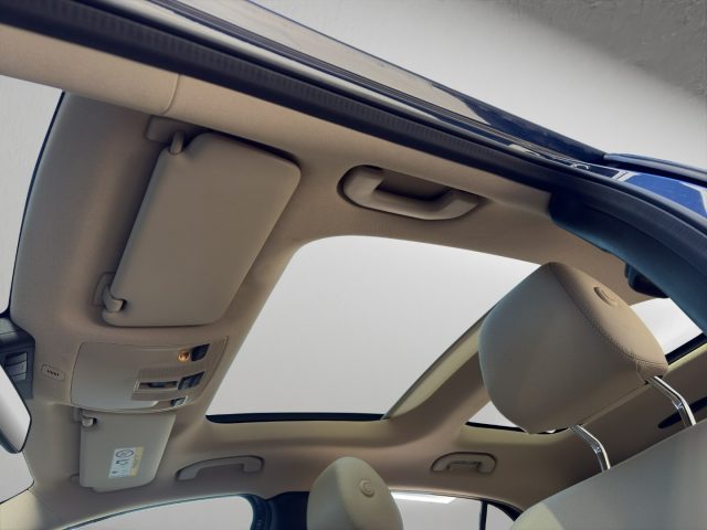 MERCEDES-BENZ GLA 220 usata, con Sospensioni pneumatiche