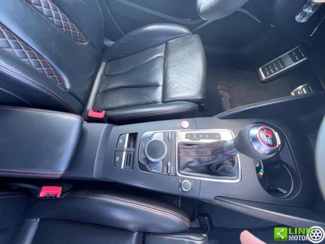 AUDI RS usata, con USB