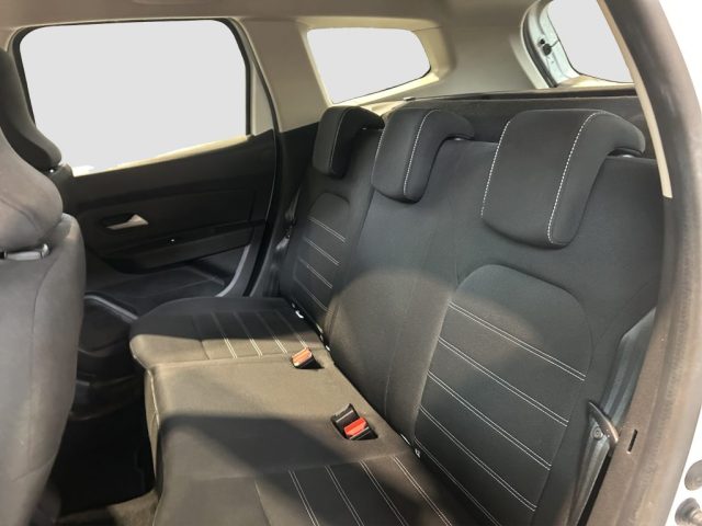 DACIA Duster usata 9