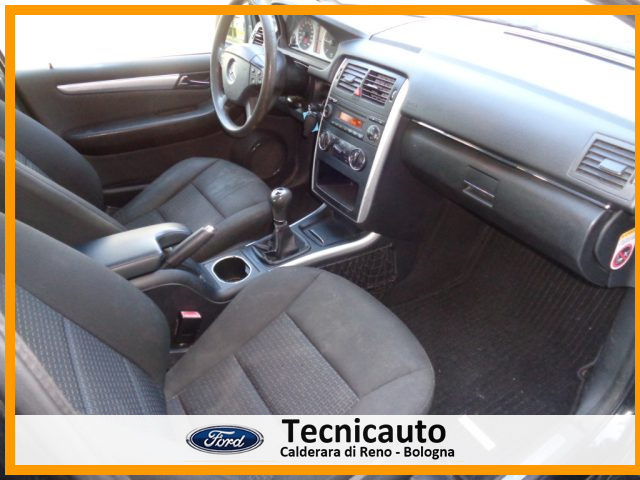 MERCEDES-BENZ B 180 usata, con Controllo trazione