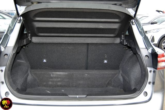 NISSAN Qashqai usata, con Sedile posteriore sdoppiato