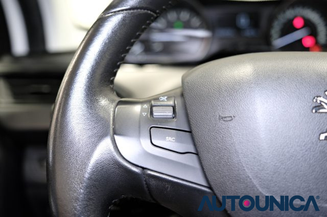 PEUGEOT 208 usata, con Vivavoce