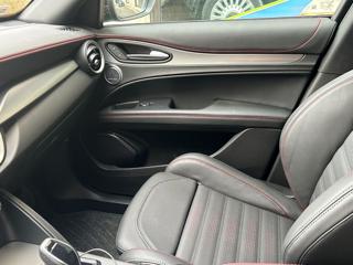 ALFA ROMEO Stelvio usata, con Autoradio digitale