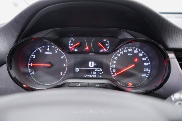 OPEL Crossland usata, con USB