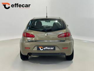 ALFA ROMEO 147 usata, con Alzacristalli elettrici