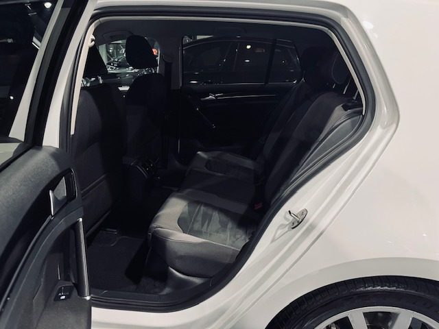 VOLKSWAGEN Golf usata, con Interni in pelle