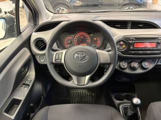 TOYOTA Yaris usata, con Lettore CD