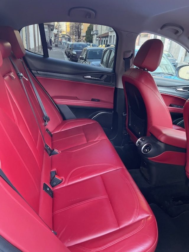 ALFA ROMEO Stelvio usata, con Chiusura centralizzata