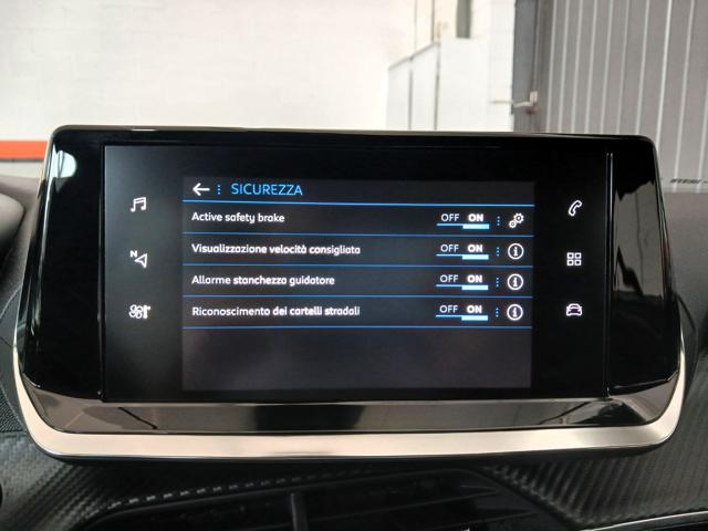 PEUGEOT 2008 usata, con ESP