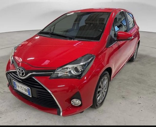 TOYOTA Yaris usata, con Autoradio