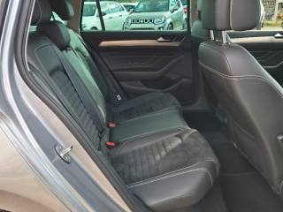 VOLKSWAGEN Passat Variant usata, con Fendinebbia