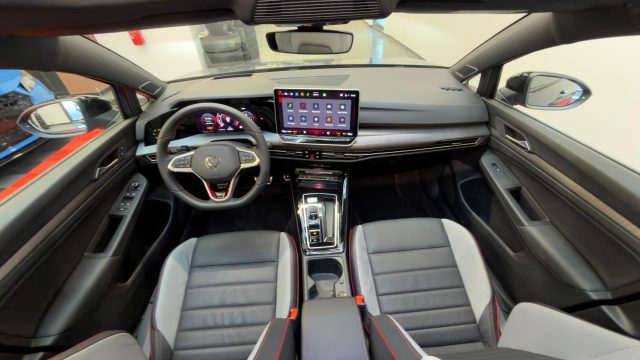 VOLKSWAGEN Golf GTI usata, con Cronologia tagliandi