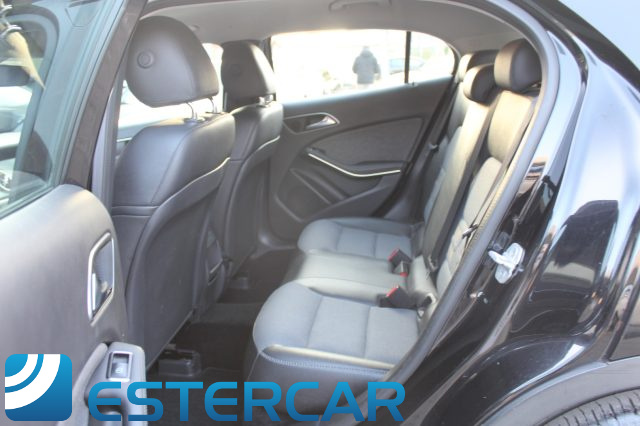 MERCEDES-BENZ GLA 180 usata, con Filtro antiparticolato