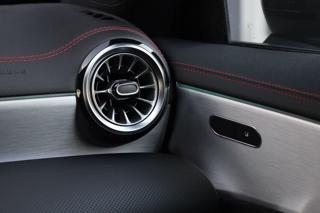 MERCEDES-BENZ CLA 220 usata 85