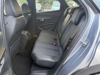 PEUGEOT 3008 usata, con USB