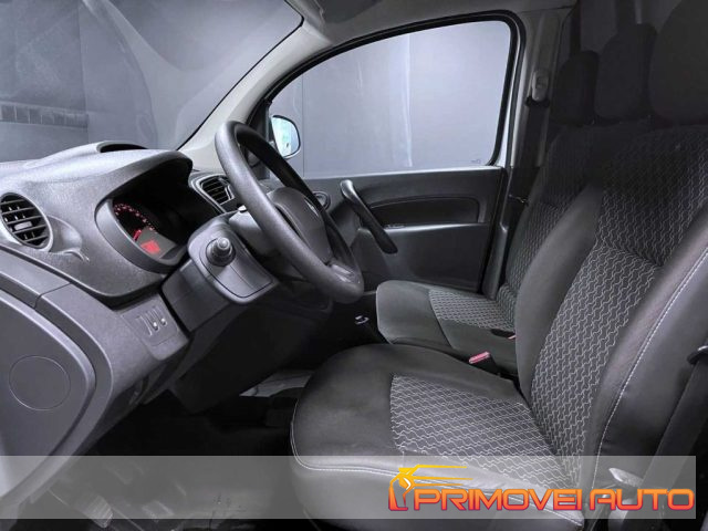 RENAULT Kangoo usata, con Controllo trazione