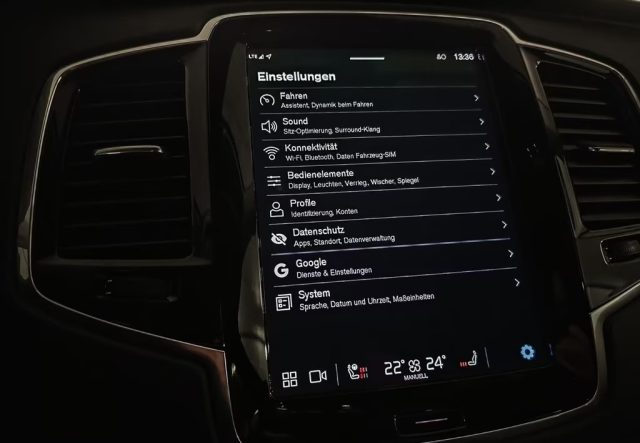 VOLVO XC90 usata, con Volante in pelle