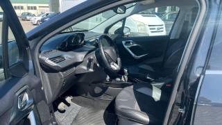 PEUGEOT 2008 usata, con Autoradio