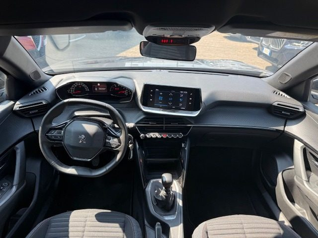 PEUGEOT 2008 usata, con Cruise Control