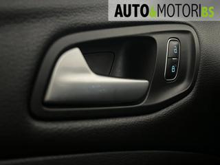 FORD Kuga usata, con USB