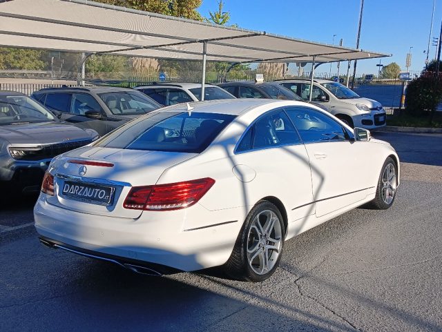 MERCEDES-BENZ E 220 usata, con Alzacristalli elettrici