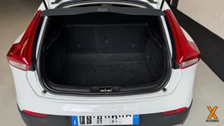 VOLVO V40 Cross Country usata, con Autoradio