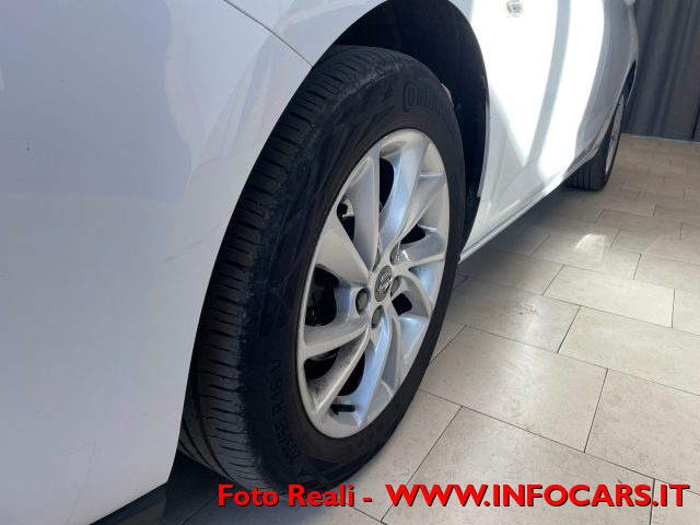 OPEL Astra usata, con Volante multifunzione
